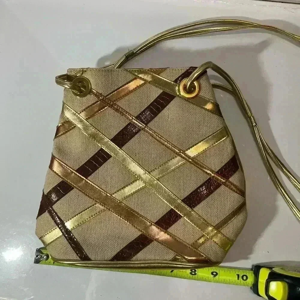 Moda Attiva gold, leather strips, and fabric crossbody bag - Picture 10 of 11